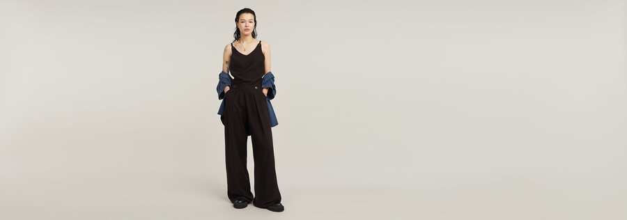 jumpsuit mit fließenden trägern