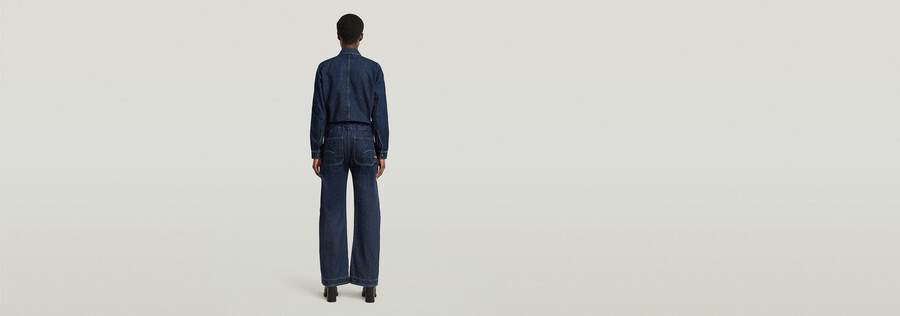 3d-jumpsuit mit gürtel und lockerer passform