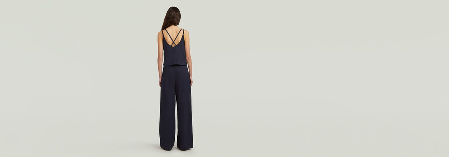 spaghetti-träger-jumpsuit locker geschnitten