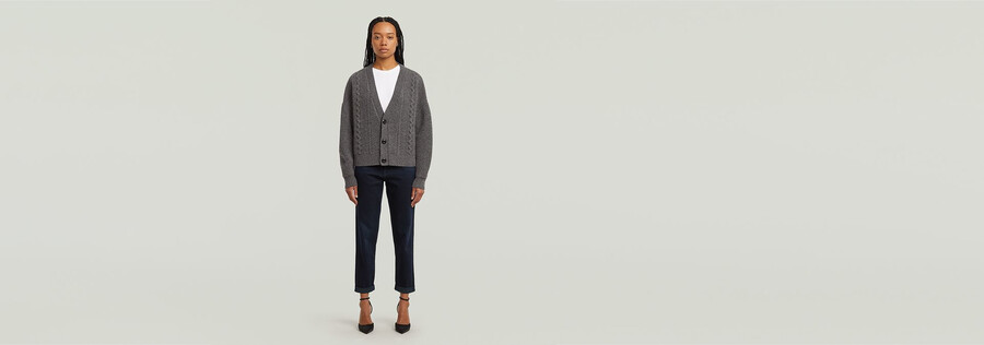 kurze strickjacke mit zopfmuster