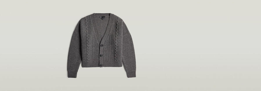 kurze strickjacke mit zopfmuster