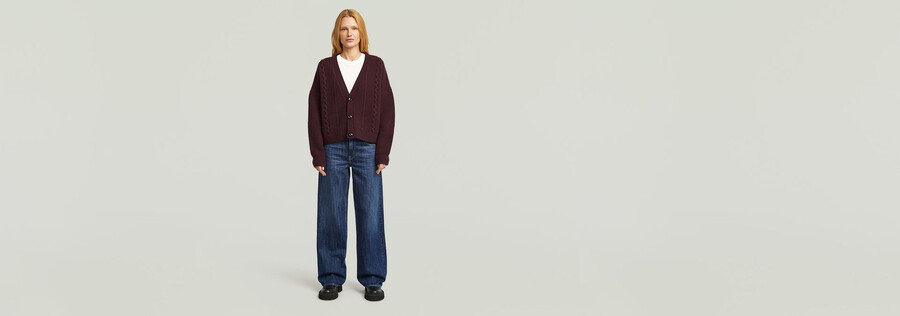 kurze strickjacke mit zopfmuster