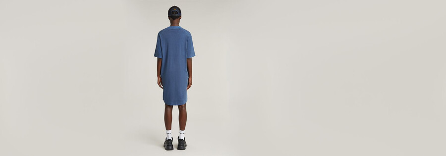 Überfärbtes locker sitzendes t-shirt-kleid mit sattelärmeln