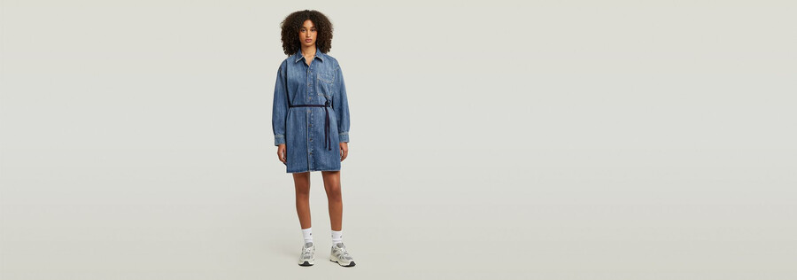 oversize-jeanskleid mit gürtel