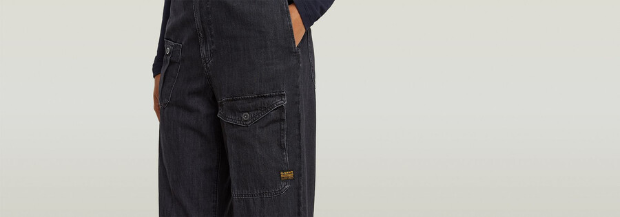 locker sitzende cargo-jeans mit gürtel