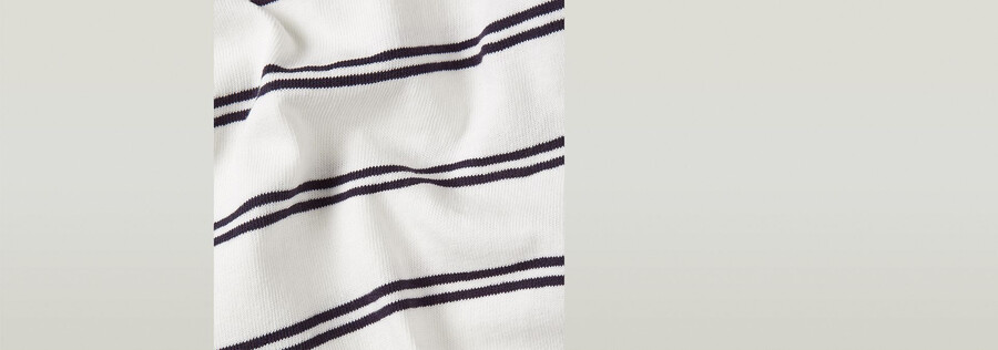 kastenförmiges t-shirt mit a-linien-streifen