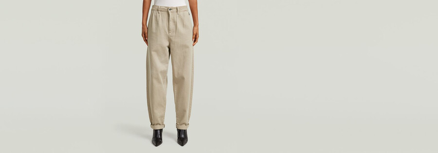 plissierte schmal zulaufende chino