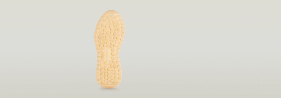 lyn runner low sneakers