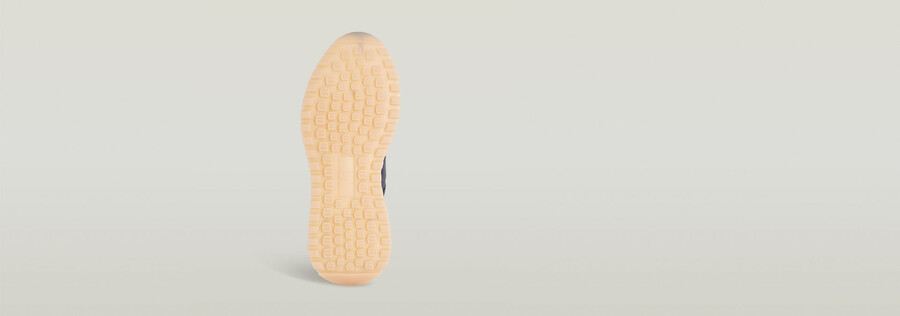 lyn runner low sneakers
