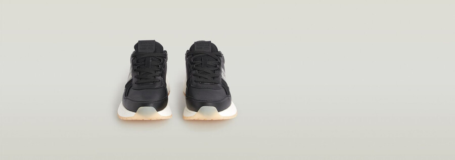 lyn runner low sneakers