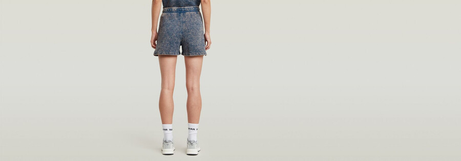 Überfärbte sweatshorts