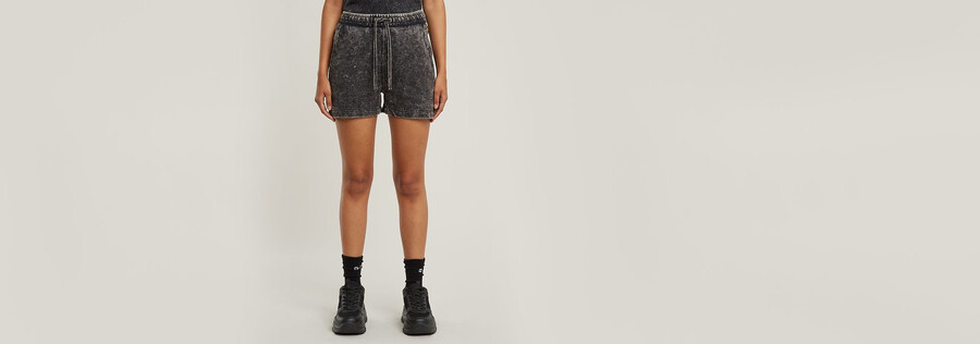 Überfärbte sweatshorts