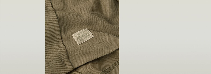 ergonomisches schmal geschnittenes rippenkleid