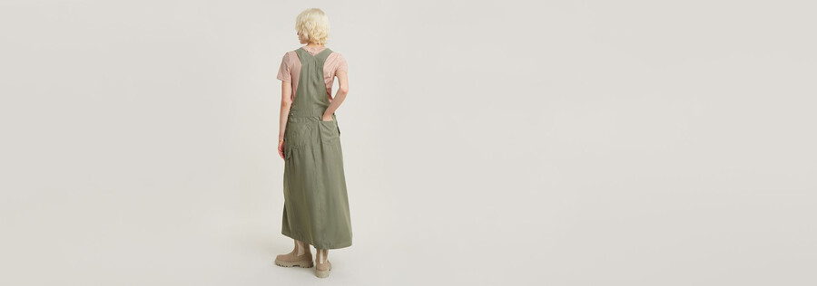 latzkleid
