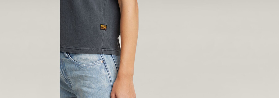 mini g-script logo overdyed top
