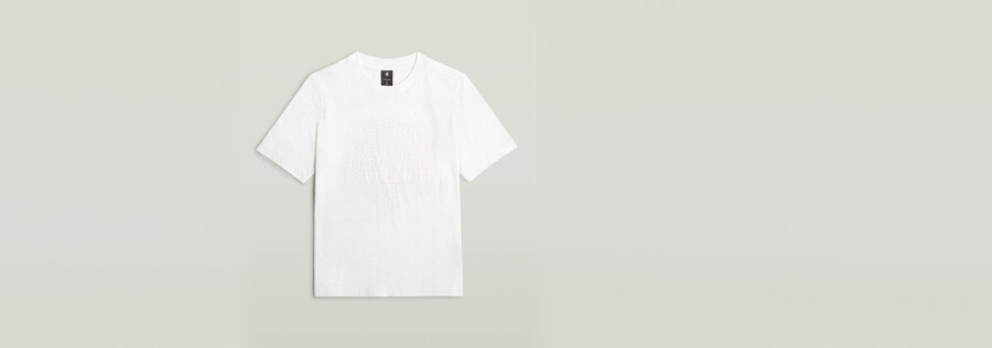 t-shirt mit textgrafik