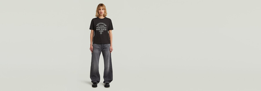 t-shirt mit textgrafik