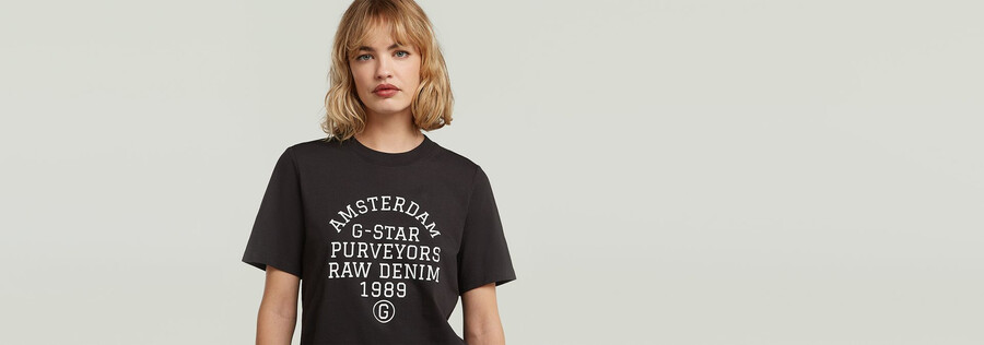 t-shirt mit textgrafik