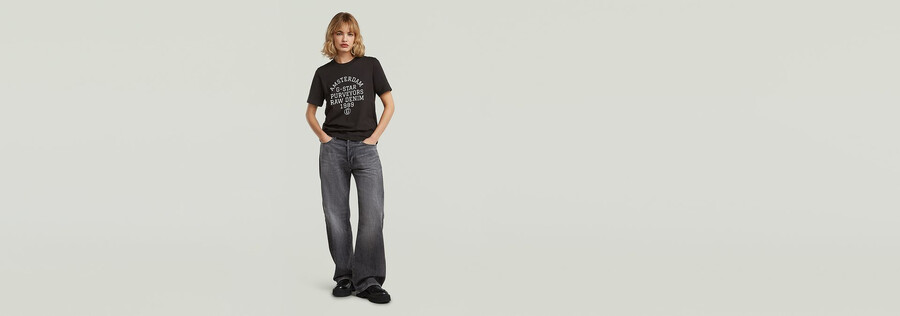 t-shirt mit textgrafik