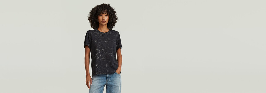 t-shirt mit allover-print