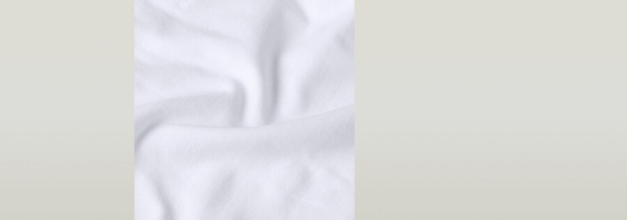 t-shirt mit vorderer naht