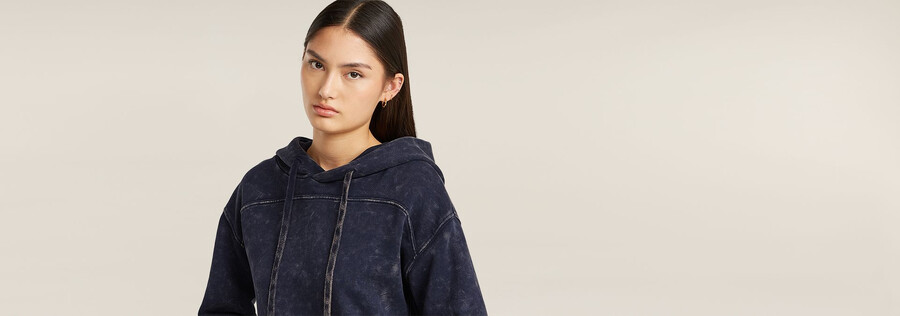 Überfärbter lockerer kapuzenpullover