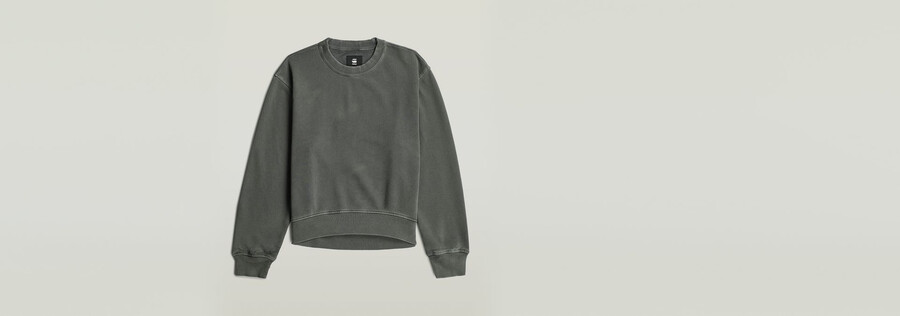 gewaschener lässiger pullover