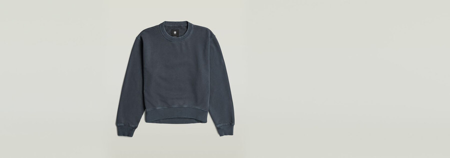 gewaschener lässiger pullover