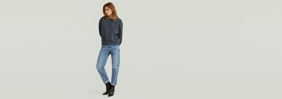 gewaschener lässiger pullover
