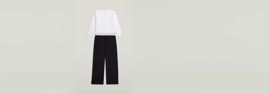 pyjama-set aus t-shirt und hose