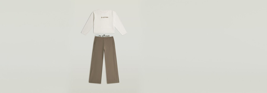 pyjama-set aus t-shirt und hose