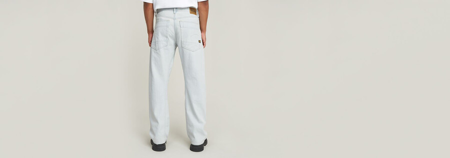 bend loose jeans