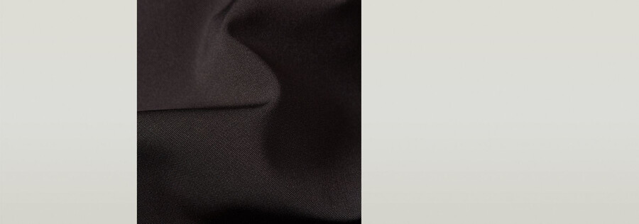 gepolsterter parka mit mehreren taschen