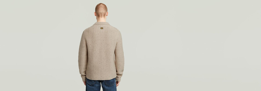 strickpullover mit polokragen und halbem reißverschluss