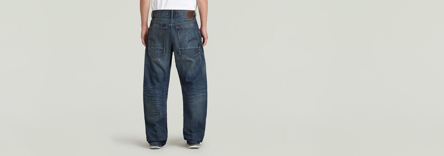 bend loose jeans
