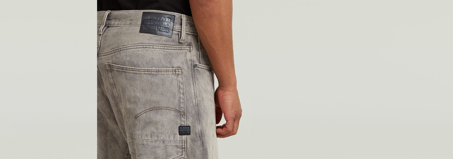bend loose jeans
