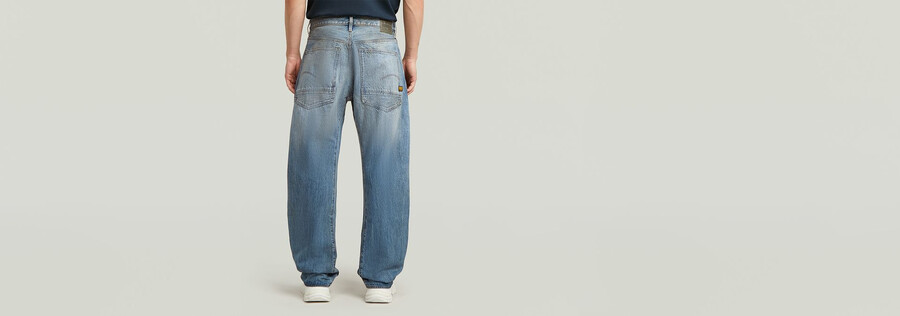 bend loose jeans
