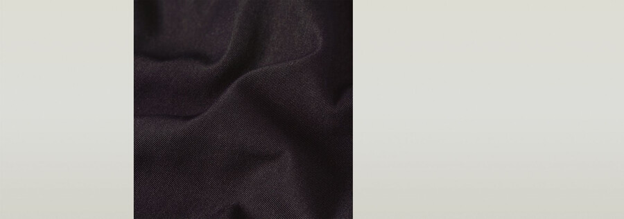 plissierte tech chino relaxed