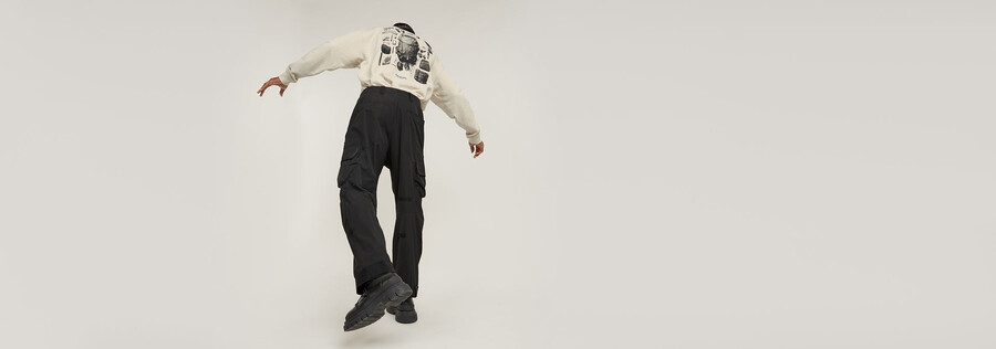 3d-cargohose mit lockerem kniebereich