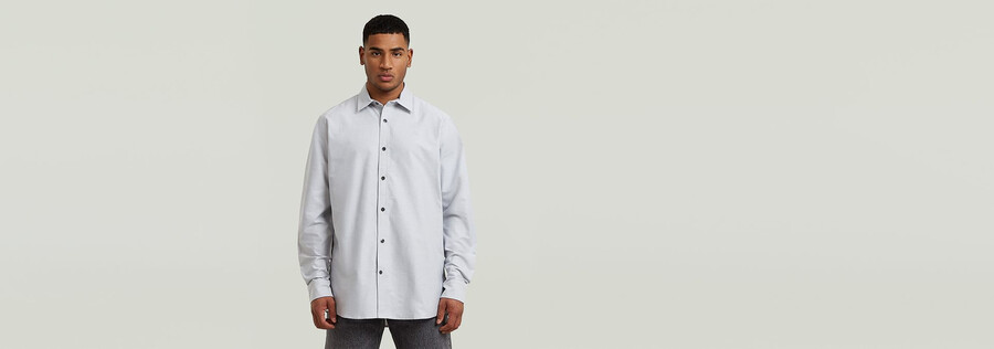 sauberes normales hemd