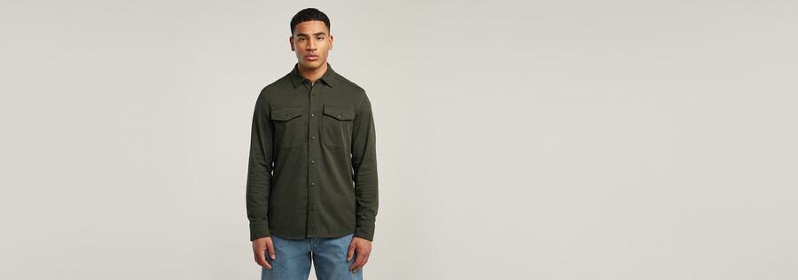 jersey-shirt mit marine-taschen