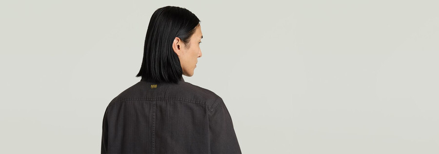 regular shirt mit aufgesetzter tasche