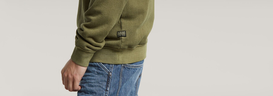 zerstörter gewaschener pullover mit g-logo