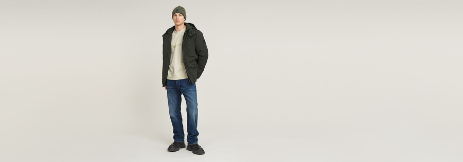 lockerer chenille-pullover mit g-schrift