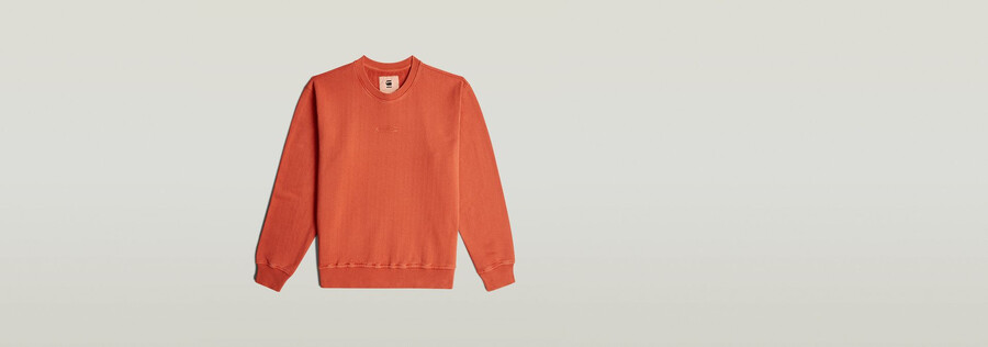 gewaschener lässiger pullover