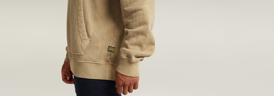 gewaschener lässiger pullover mit halbem reißverschluss