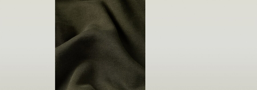 label-badge für pullover mit halbem reißverschluss
