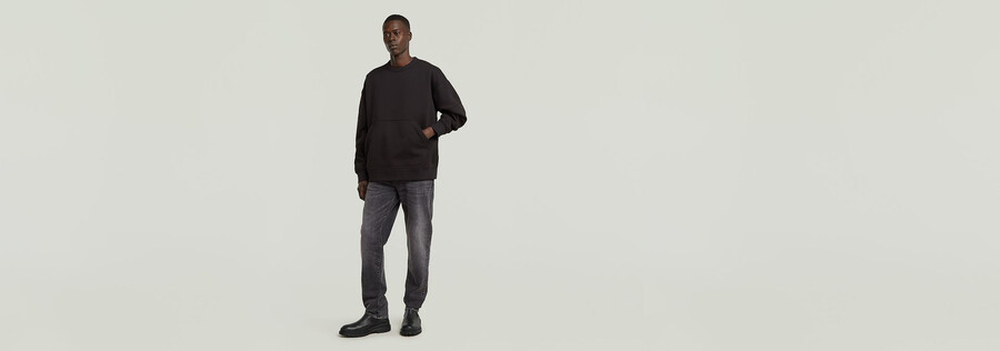 locker geschnittener pullover