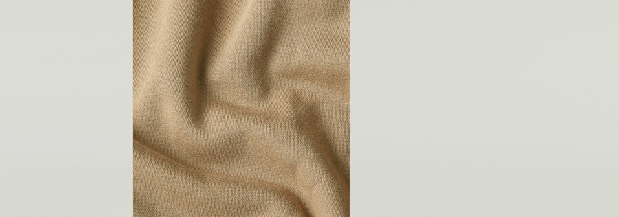 kapuzenpullover mit schriftzug und reißverschluss
