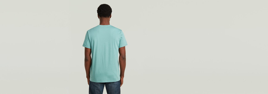 base-s v t-shirt